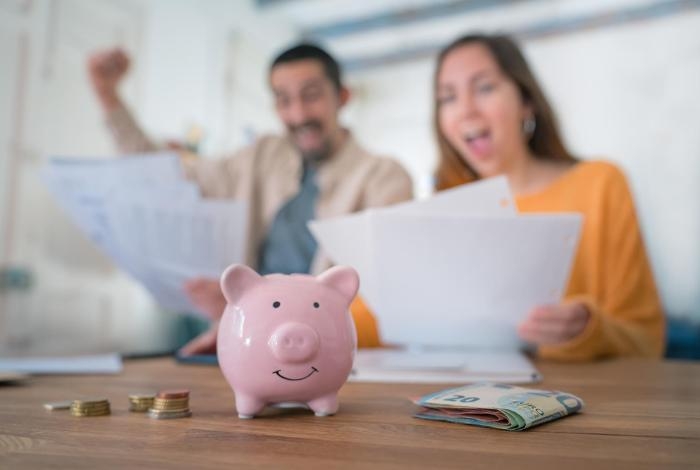 Empréstimo pessoal: é possível revisar as taxas de juros mesmo com parcelas em atraso?