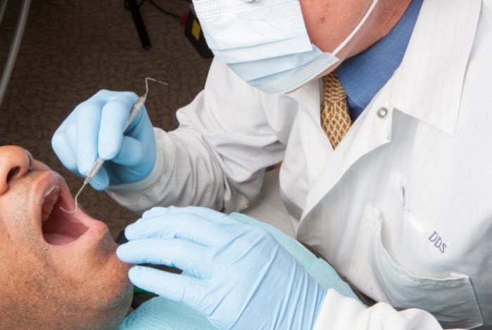 Dentistas podem ter sua carga tributária reduzida
